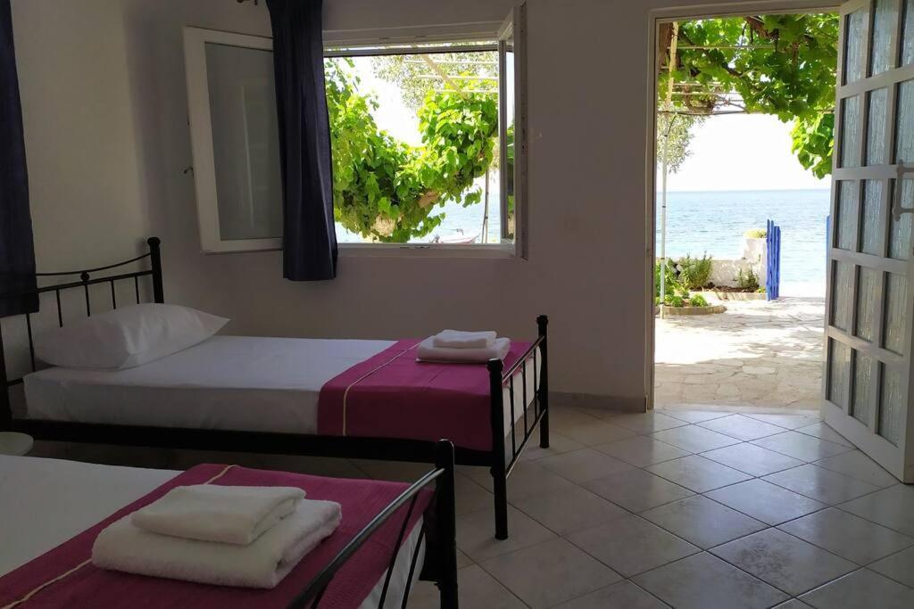 Το Σπίτι Της Μαργαρίτας Στην Παραλία Villa Nea Styra Ngoại thất bức ảnh