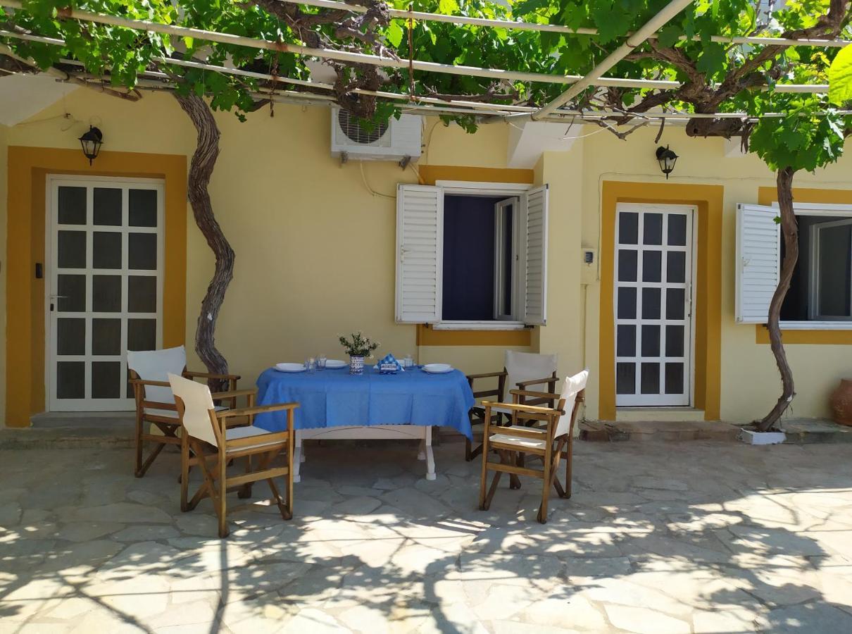 Το Σπίτι Της Μαργαρίτας Στην Παραλία Villa Nea Styra Ngoại thất bức ảnh